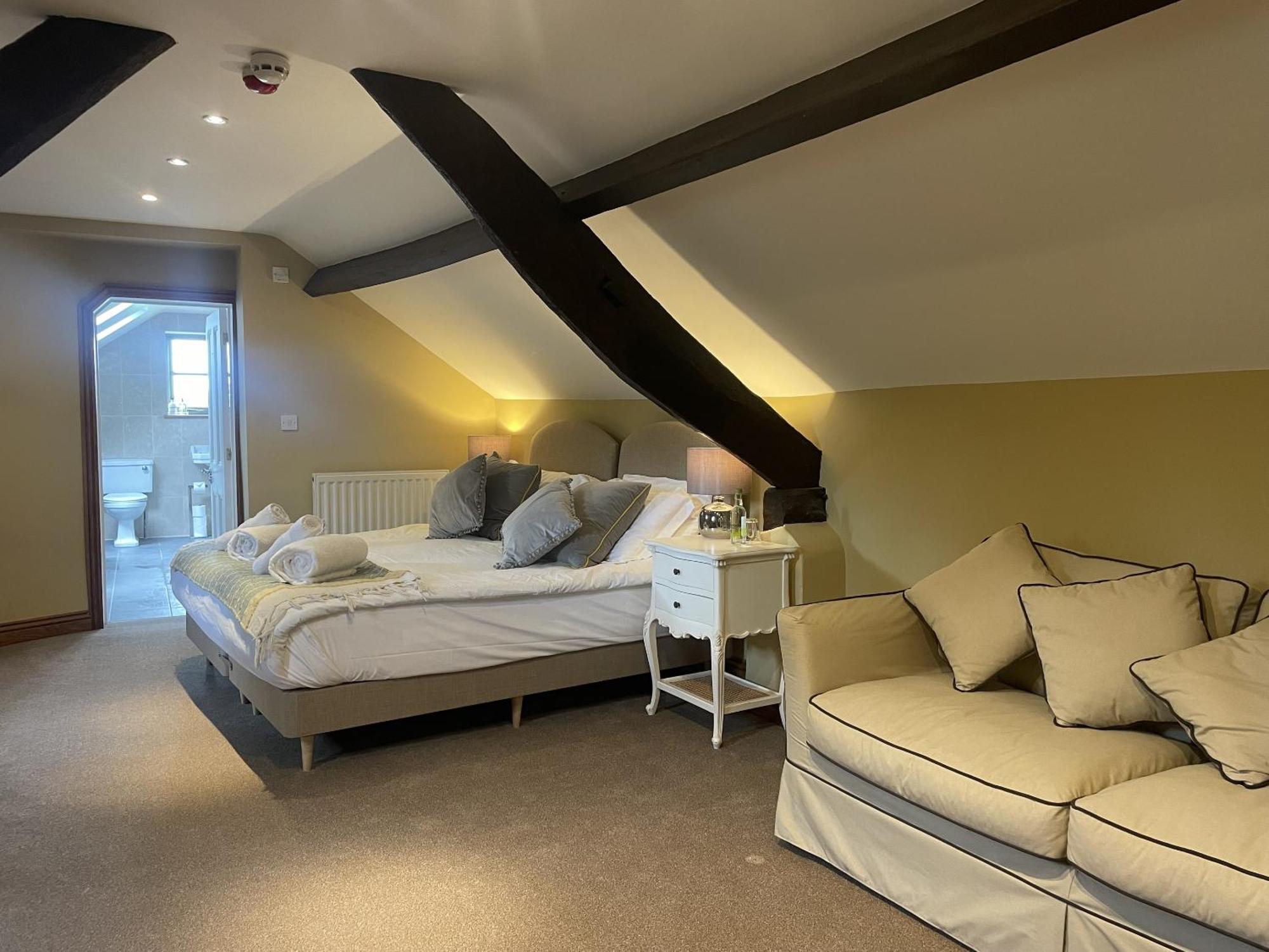 The Plough Inn Bourton-on-the-Water Room photo